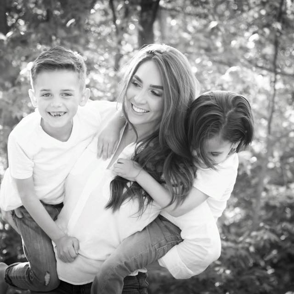 Meet your Posher, Rachael - Picture 1 of 1